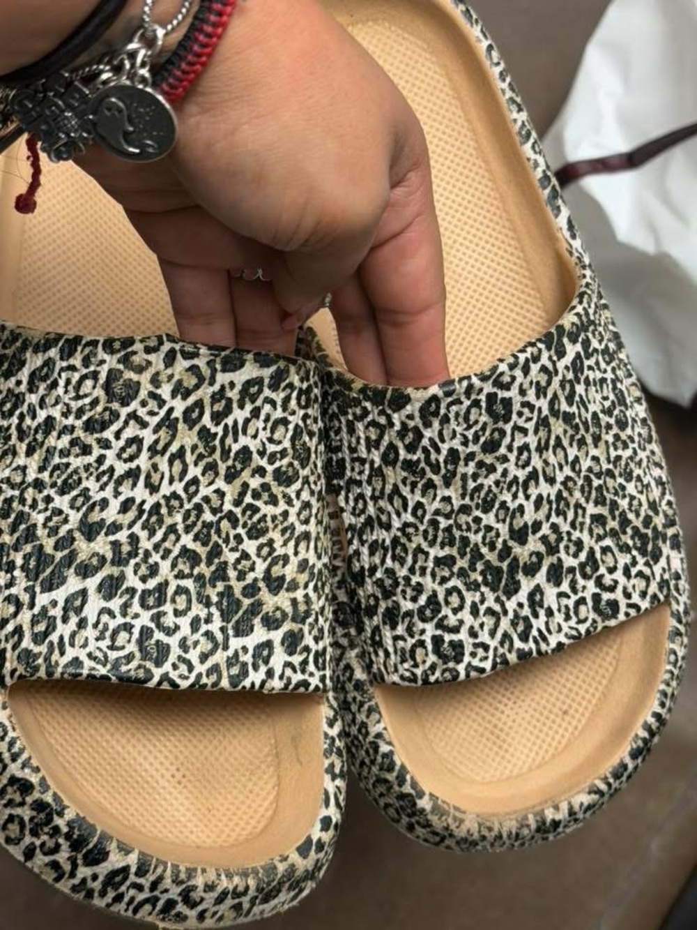Sz 8-9 Leopard Print Slide Sandals - Women